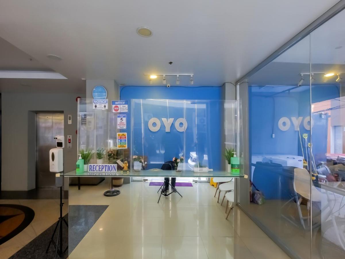 Vaccinated Staff - Oyo 837 Kysabel Hotel Paco Exterior photo